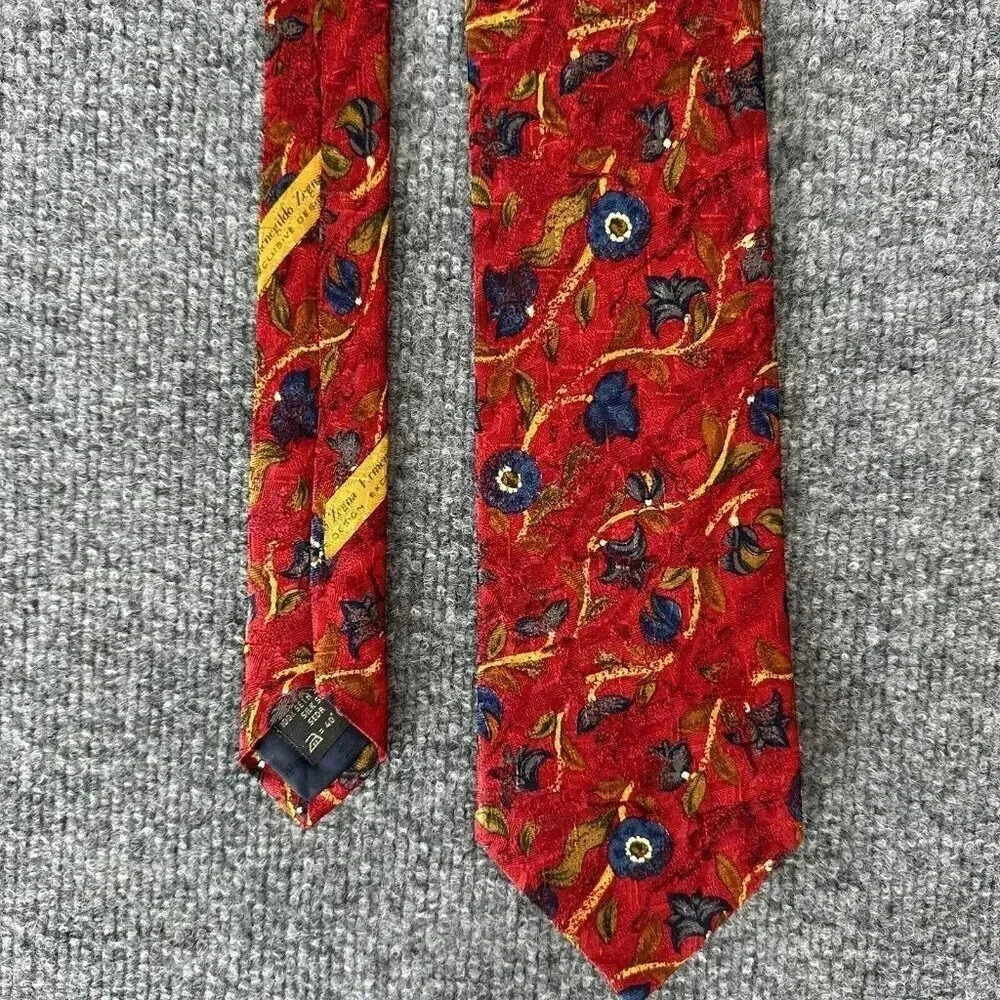 Vintage Ermenegildo Zegna Necktie Mens Red Artsy Floral Silk Business Casual Tie